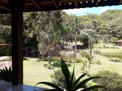 Fazenda/Sítio com 4 Quartos à venda, 800m² no Santa Clara, Jundiaí
