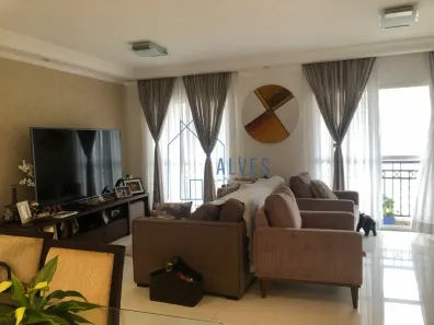 Apartamento com 3 Quartos à venda, 177m² no Vila Isa, São Paulo