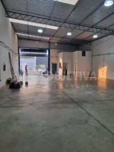 Galpão/Depósito/Armazém à venda, 278m² no Dona Zulmira, Uberlândia