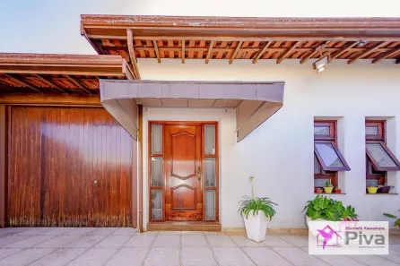 Casa com 3 Quartos à venda, 174m² no Jardim Tufanin, Leme