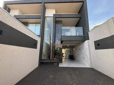 Sobrado com 3 Quartos à venda, 144m² no Alto Alegre, Cascavel