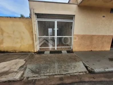 Casa com 2 Quartos para alugar, 215m² no Vila Vista Alegre, São Carlos