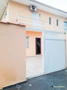 Sobrado com 3 Quartos à venda, 135m² no Centro, Bertioga