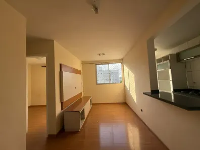 Apartamento com 2 Quartos para alugar, 50m² no Pinheirinho, Curitiba