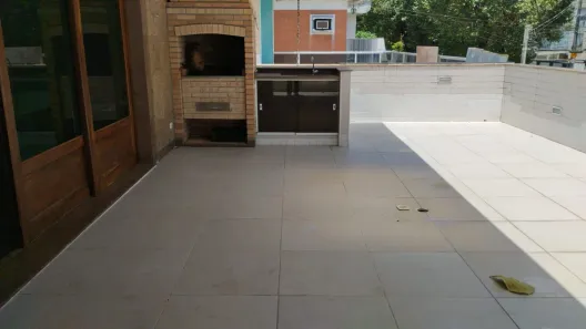 Casa com 4 Quartos para alugar, 215m² no Ponta da Praia, Santos