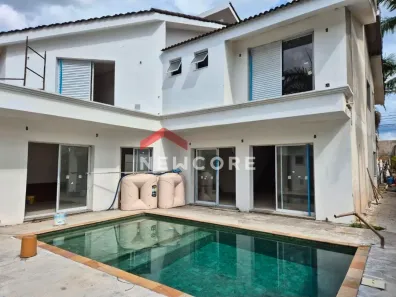 Casa de Condomínio com 4 Quartos à venda, 350m² no Alphaville Residencial Zero, Barueri
