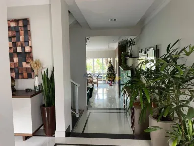 Casa de Condomínio com 5 Quartos à venda, 340m² no Tamboré, Santana de Parnaíba