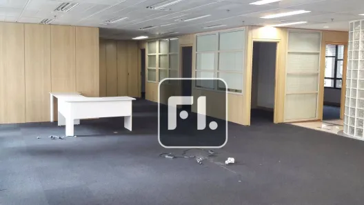 Sala Comercial para venda ou aluguel, 261m² no Vila Olímpia, São Paulo