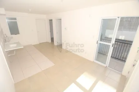 Apartamento com 2 Quartos para alugar, 47m² no Três Vendas, Pelotas