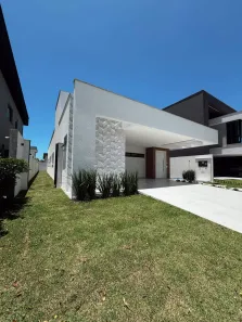 Casa de Condomínio com 3 Quartos à venda, 231m² no Boulevard Lagoa, Serra