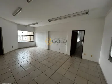 Sala Comercial para alugar, 83m² no Centro, Franca