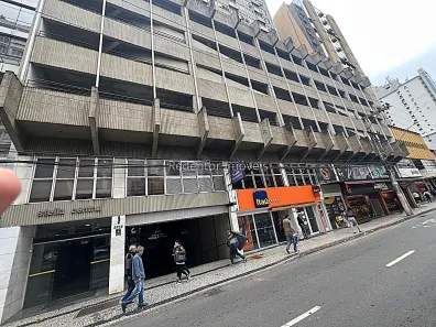 Sala Comercial para alugar, 42m² no Centro, Juiz de Fora
