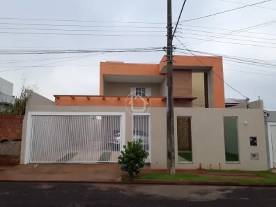 Sobrado com 3 Quartos à venda, 304m² no Vila Nascente, Campo Grande