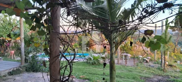 Fazenda/Sítio com 3 Quartos à venda, 1047m² no Ville Saint James II, Campo Limpo Paulista