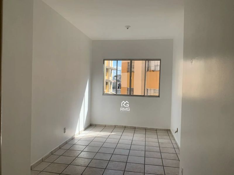 Apartamento com 2 quartos — Planalto, Belo Horizonte