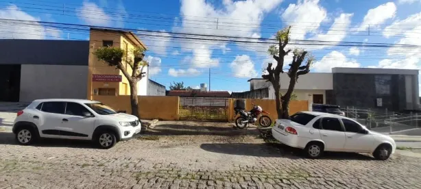 Lote/Terreno à venda, 300m² no Lagoa Nova, Natal