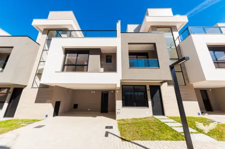 Sobrado com 3 Quartos à venda, 169m² no Santa Felicidade, Curitiba