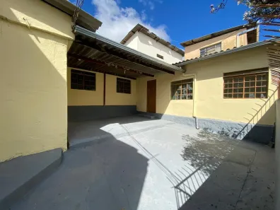 Casa com 3 Quartos à venda, 65m² no Carlos Prates, Belo Horizonte