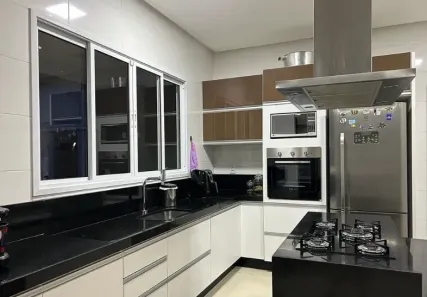 Casa com 3 Quartos à venda, 215m² no Parque Esmeralda, Barueri