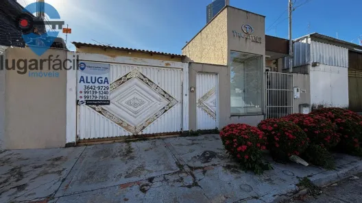 Casa com 3 Quartos à venda, 250m² no Nova Suiça, Goiânia