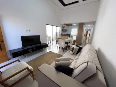 Casa com 3 Quartos à venda, 118m² no Monte Carlo, Londrina