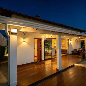 Fazenda/Sítio com 2 Quartos à venda, 223m² no São Luiz, Londrina