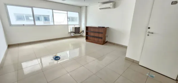 Sala Comercial à venda, 36m² no Barra Funda, São Paulo