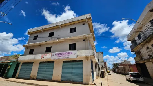 Prédio Comercial com 8 Quartos à venda, 100m² no Setor Leste, Brasília