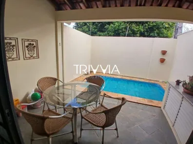 Casa com 3 Quartos à venda, 197m² no Santa Mônica, Uberlândia
