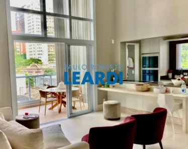 Apartamento com 2 Quartos à venda, 100m² no Jardim Europa, São Paulo