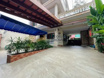 Sobrado com 6 Quartos à venda, 447m² no Centro, Ubatuba