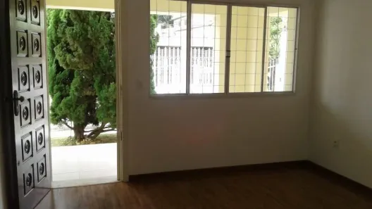 Casa com 2 Quartos para alugar, 110m² no Anhangabaú, Jundiaí