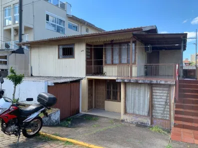 Casa com 6 Quartos à venda, 220m² no Progresso, Bento Gonçalves