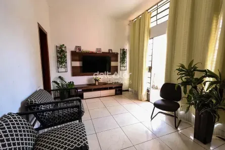 Casa com 3 Quartos para alugar, 250m² no Nova Cachoeirinha, Belo Horizonte