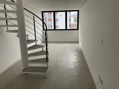 Sala Comercial à venda, 56m² no Menino Deus, Porto Alegre