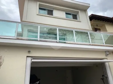 Sobrado com 3 Quartos à venda, 302m² no Jardim Leonor Mendes de Barros, São Paulo