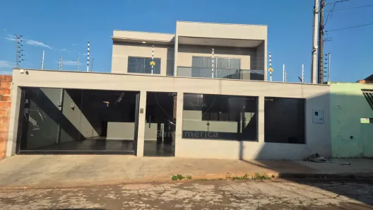 Casa com 3 Quartos à venda, 240m² no Jardim Planalto, Londrina