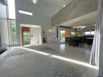 Casa de Condomínio com 3 Quartos à venda, 220m² no Roçado, São José