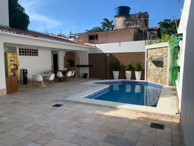 Casa com 4 Quartos à venda, 377m² no Papicu, Fortaleza