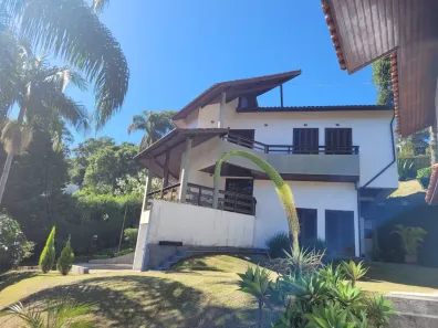 Casa de Condomínio com 3 Quartos à venda, 435m² no Caraguatá, Mairiporã