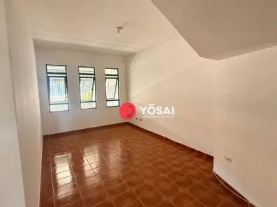 Sobrado com 3 Quartos para alugar, 150m² no Santa Mônica, Londrina