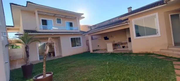 Casa com 3 Quartos à venda, 276m² no Jardim Amália, Volta Redonda
