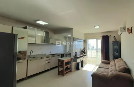Apartamento com 3 Quartos à venda, 83m² no Barreiros, São José