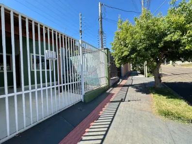 Casa com 3 Quartos à venda, 75m² no Jardim São Paulo II, Londrina