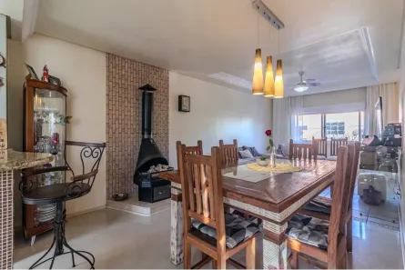 Casa com 3 Quartos à venda, 369m² no Santa Maria Goretti, Porto Alegre