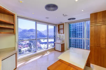 Sala Comercial à venda, 32m² no Barra da Tijuca, Rio de Janeiro