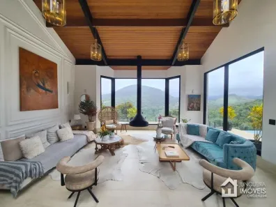 Casa de Condomínio com 4 Quartos à venda, 1040m² no Itaipava, Petrópolis