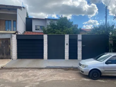Sobrado com 4 Quartos à venda, 217m² no Residencial Porto Seguro, Goiânia
