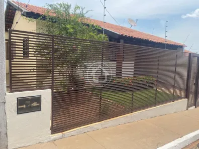 Casa com 3 Quartos à venda, 78m² no Monte Castelo, Campo Grande