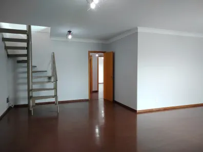 Cobertura com 4 Quartos para alugar, 280m² no Osvaldo Rezende, Uberlândia